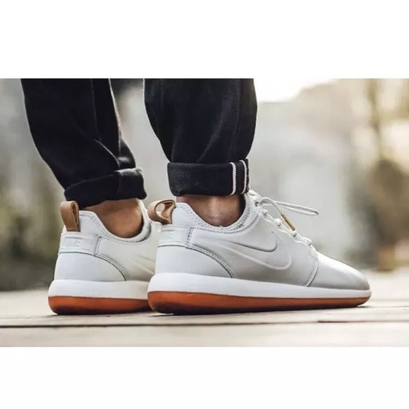 Nike Roshe Two 2 Leather White PRM Mens 881987-100 - Picture 6 of 6